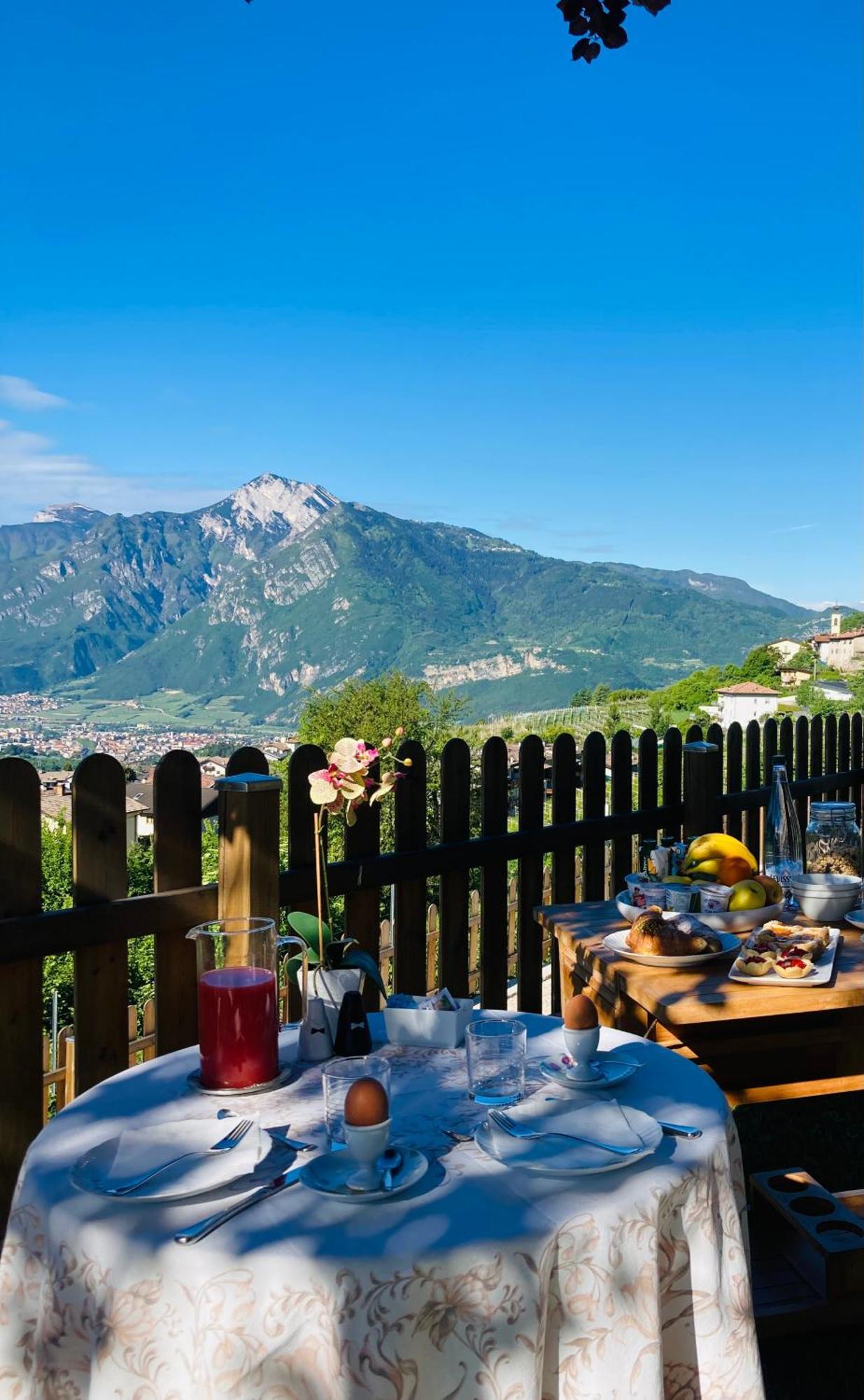 B&B La Casa In Collina Trento Bagian luar foto